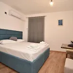 Perla 3*