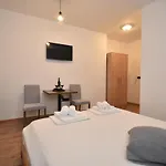 Perla 3*