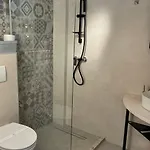 Perla 3*