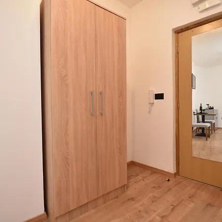 公寓式酒店 Perla 特雷比涅